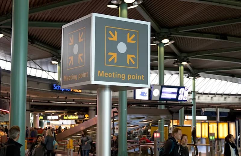 Airport meeting point